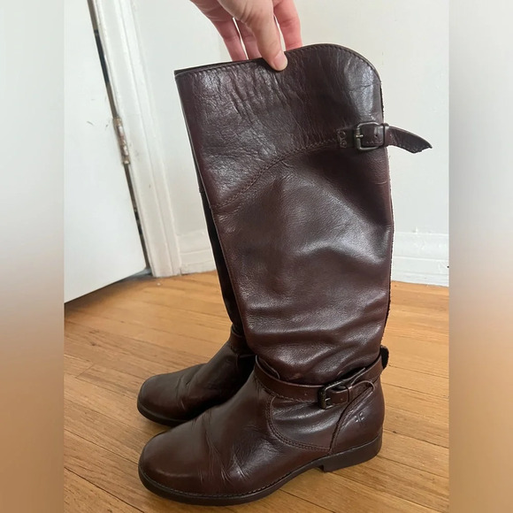 FRYE Women's Phillip Riding Boot Chocolate Brown Soft Vintage Leather | Size 7.5 - Picture 4 of 8